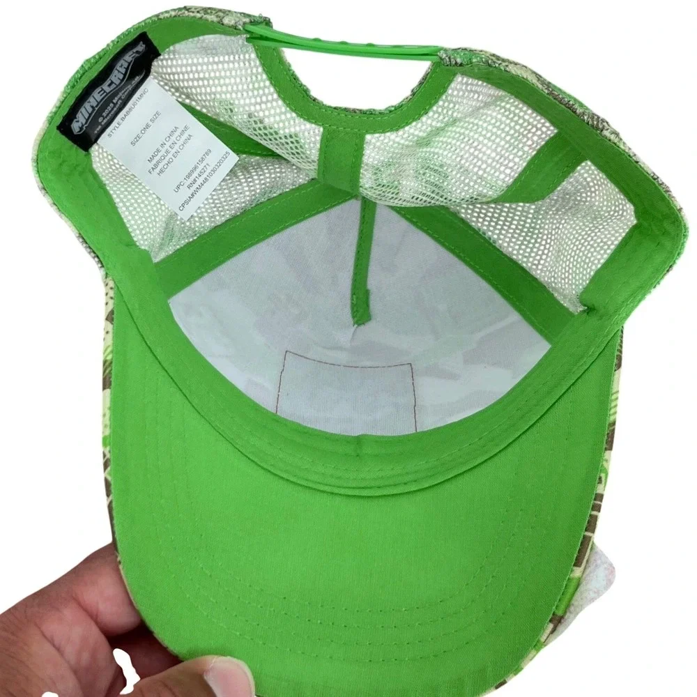 Minecraft Trucker Hat Kids Youth OSFM Green Creeper Pixel Camo Snapback Mesh Cap